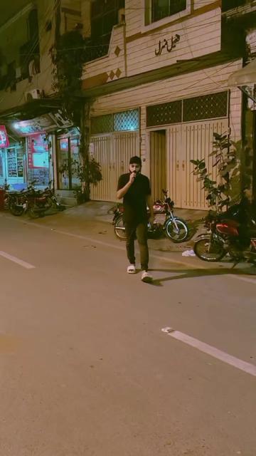 @ولید راٹھی 🦅