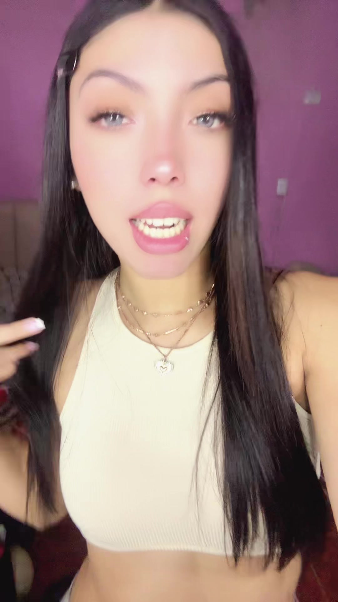 @Morenaa