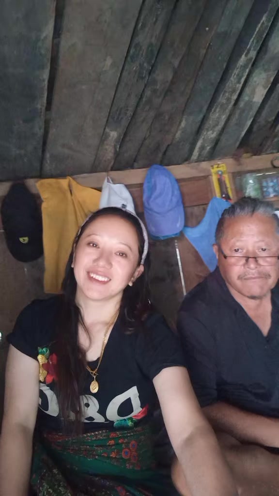 @❣️Crjana 💖 Gurung❣️