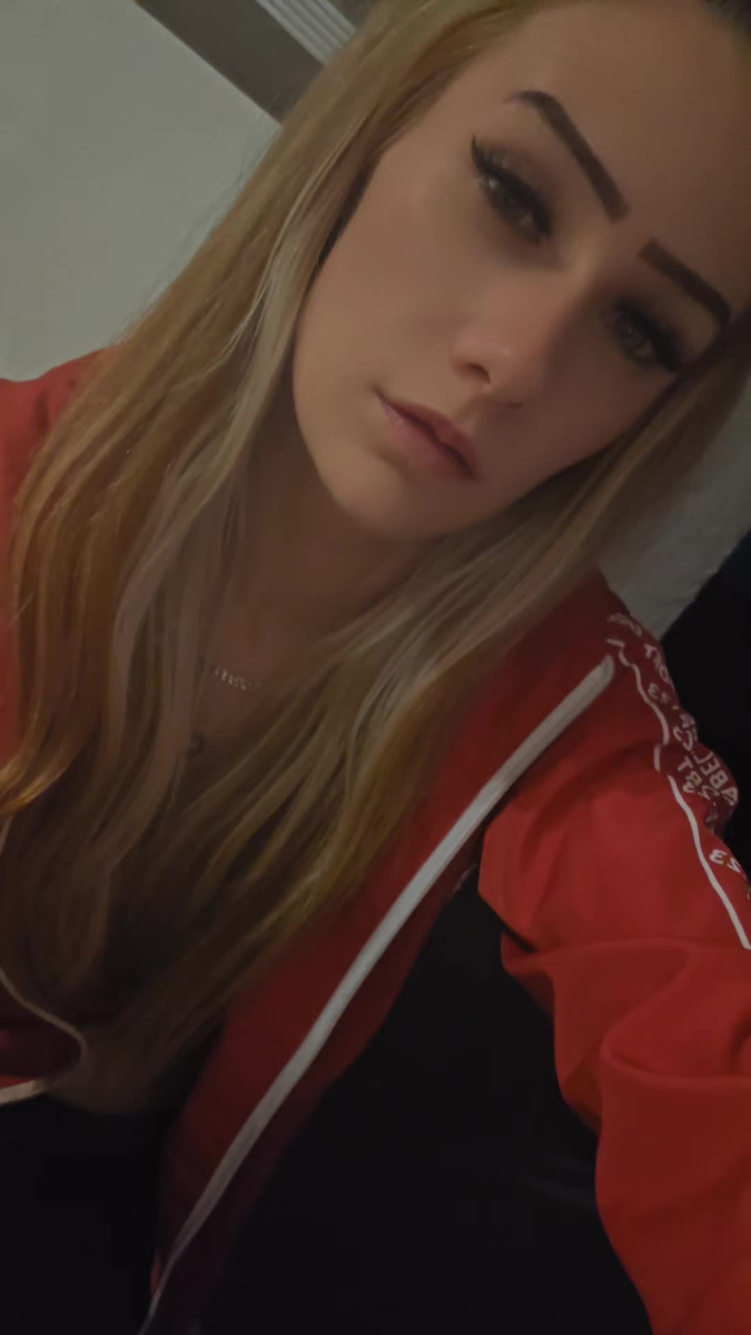 @Kiimii_x3