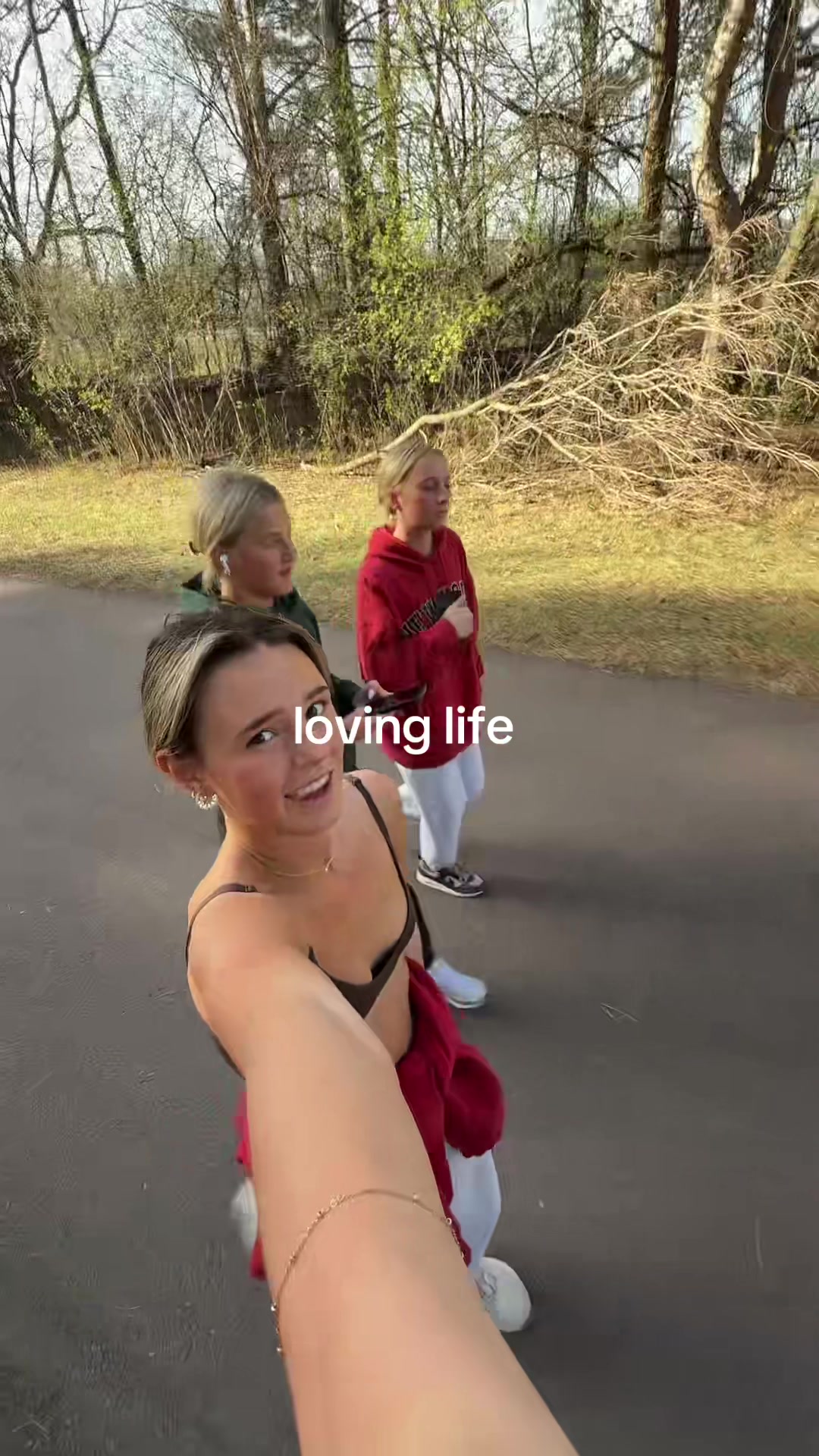 @Mil🥳
