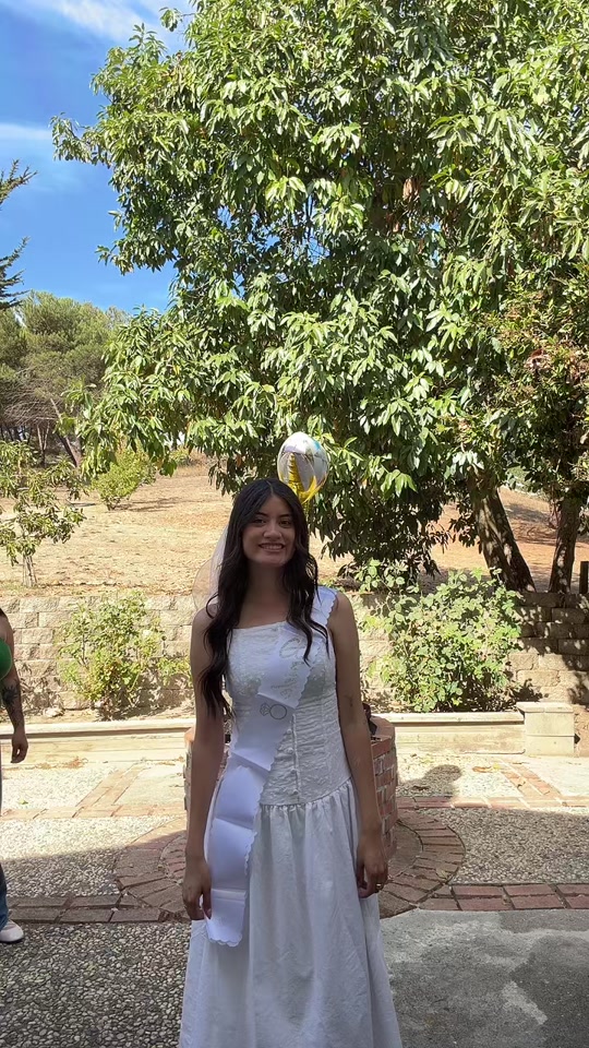 @Lali V