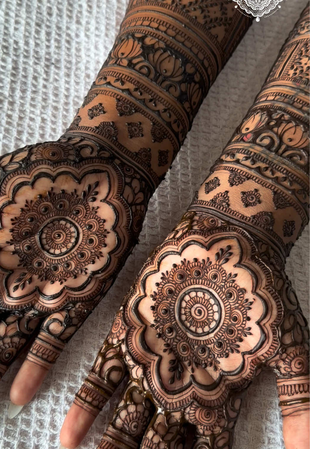 @_hemazhennaglam_