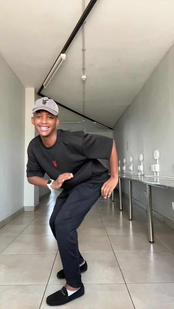 @Kamogelo_Innocent_