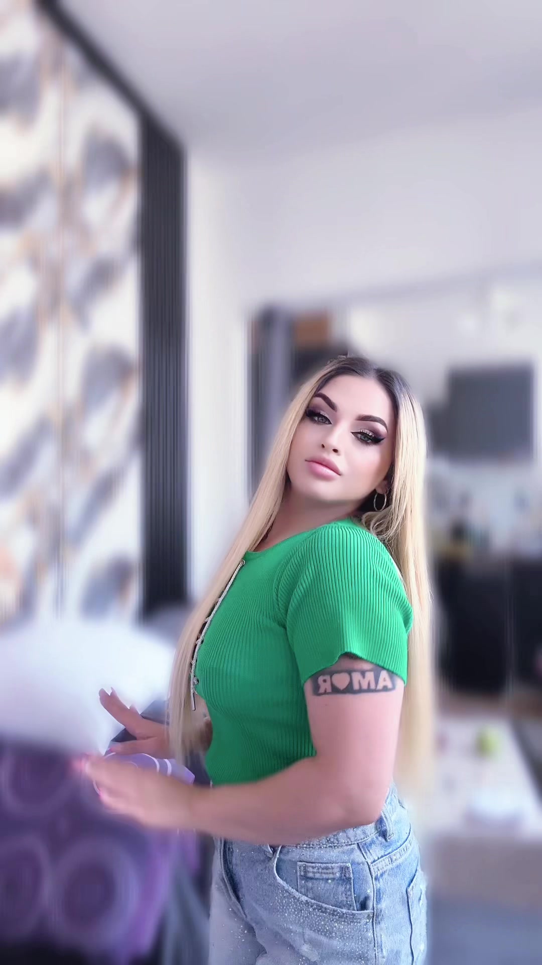 @Малвина Миткова