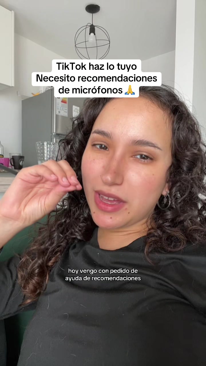 @Cami | Travel & Work