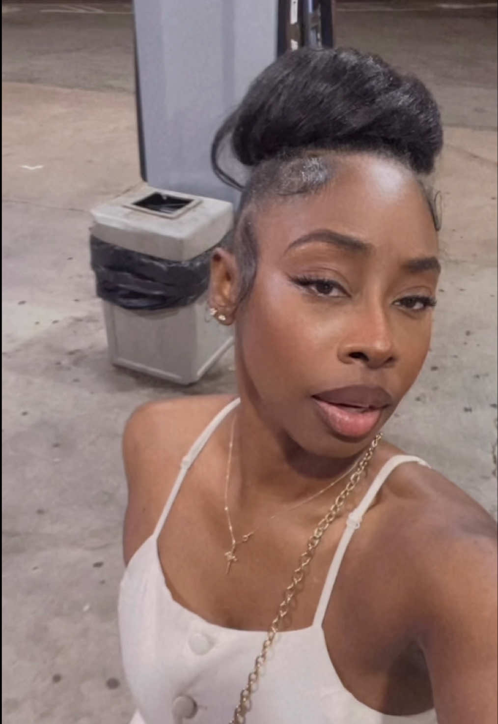 @Iamtravia