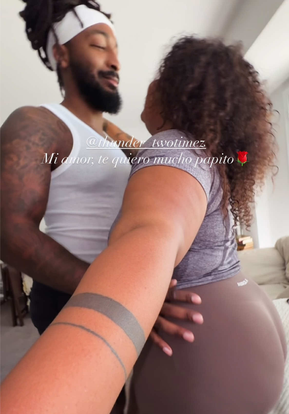 @PorcelainBunni🩰🦢