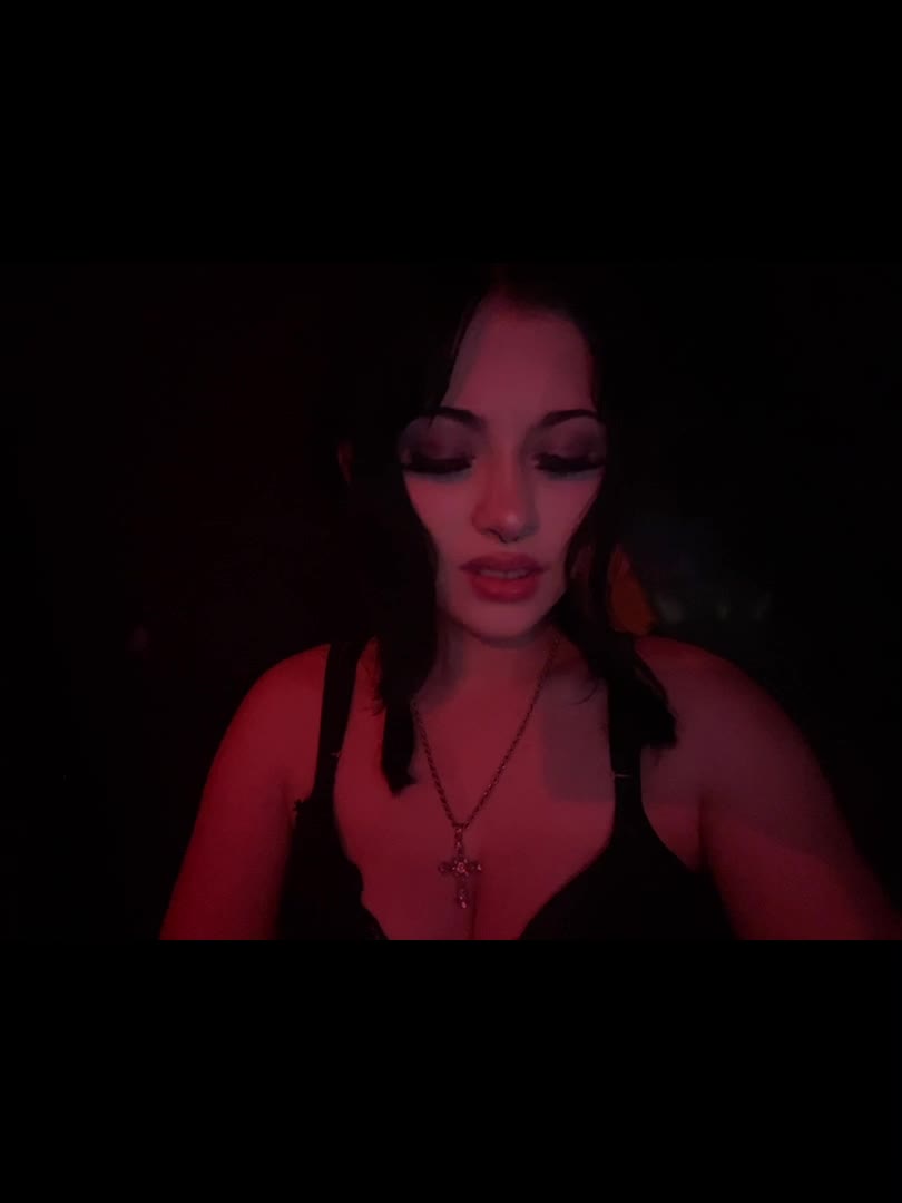 @v4mp_d0llrot4u