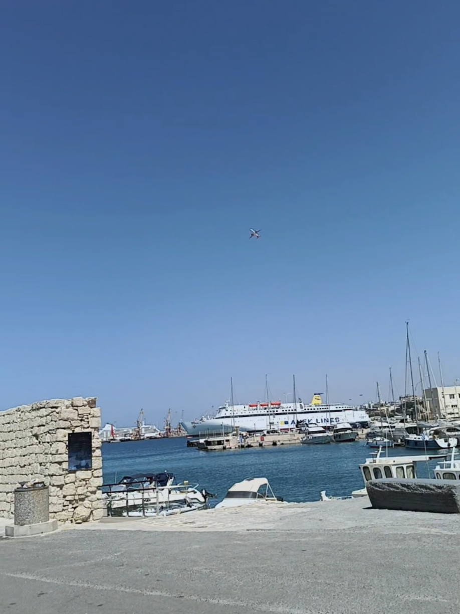 @Abid badshah🇬🇷🇪🇺🦅😎
