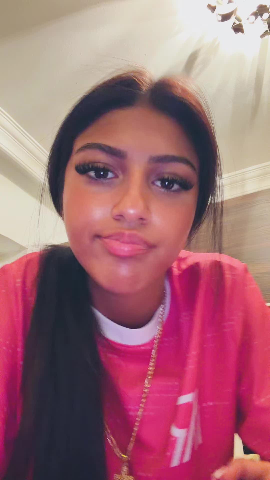 @LiveTina250k