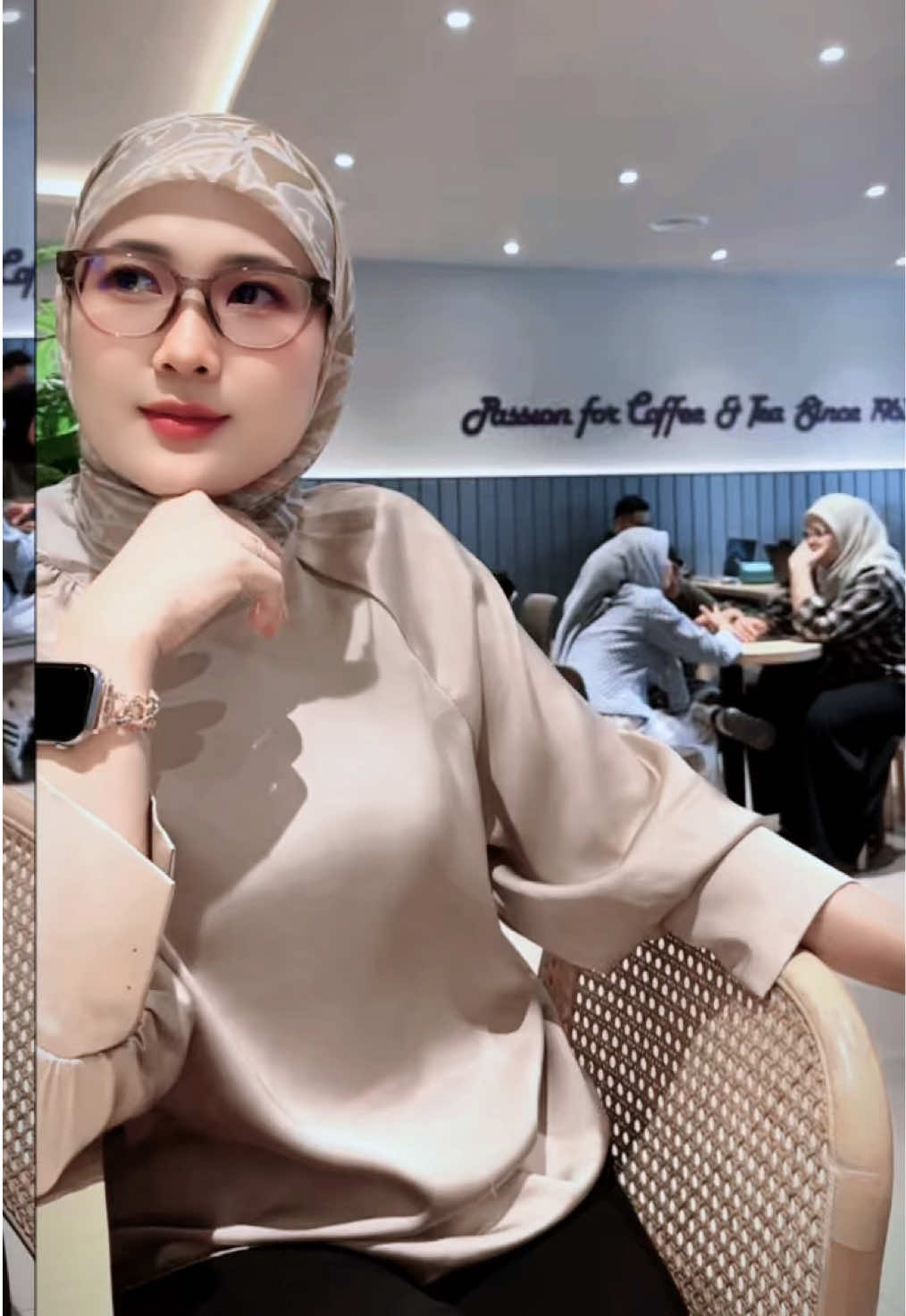 @Hawa Moja🦋