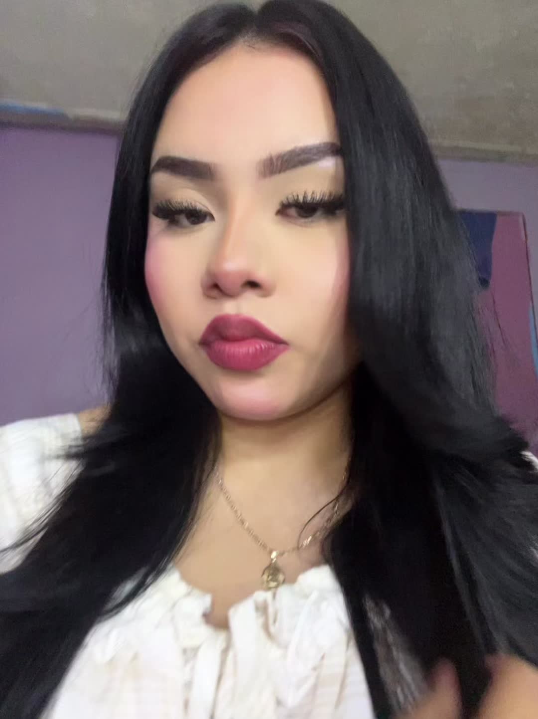 @V👻