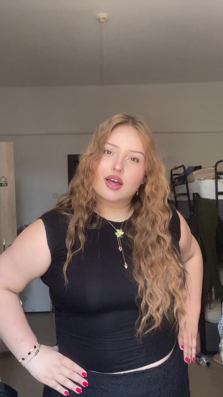 @𝒽𝒾𝓁𝒶𝓁𝒶𝓎🪭