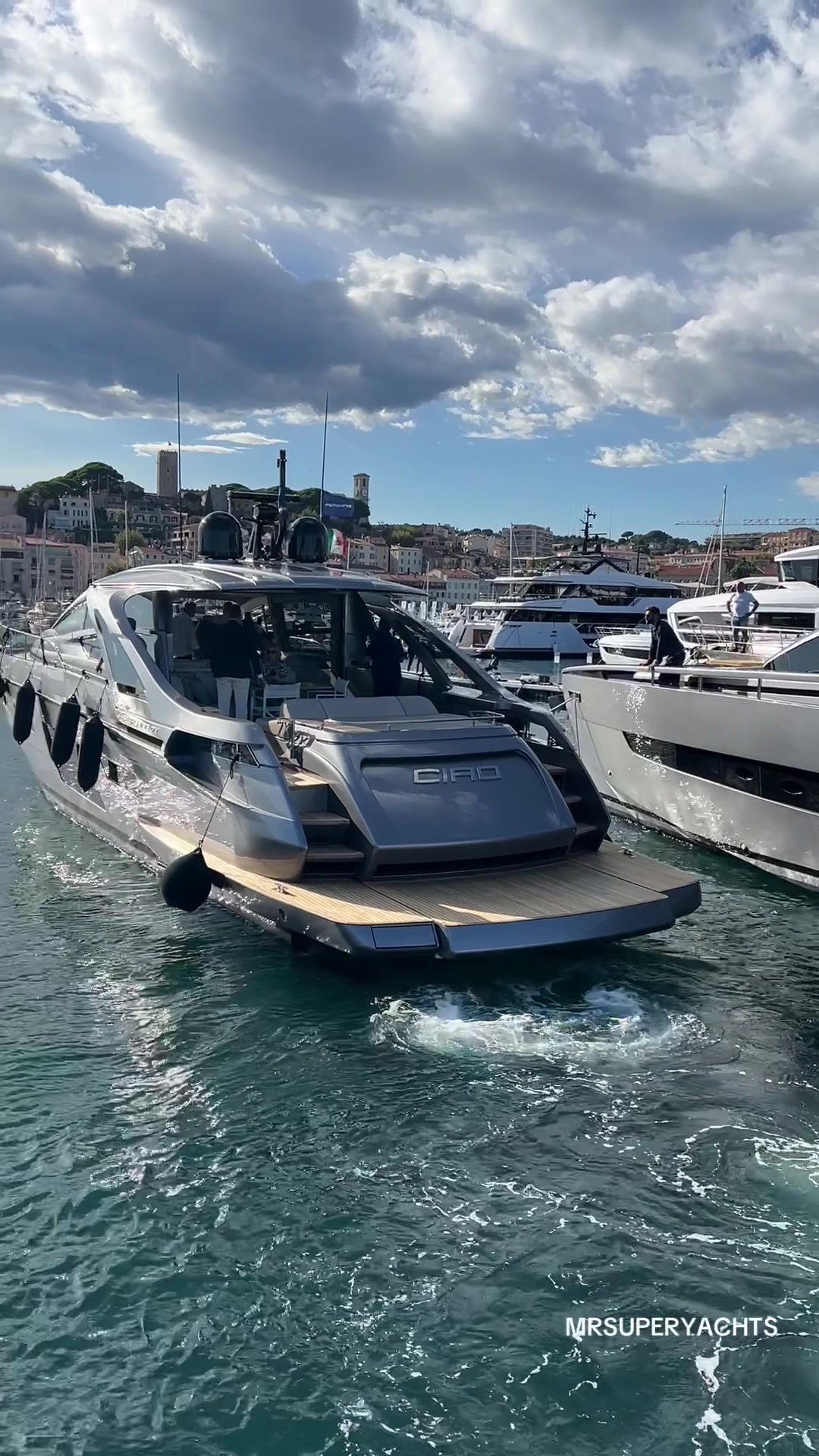 @MRSUPERYACHTS | Matthijs Rhee