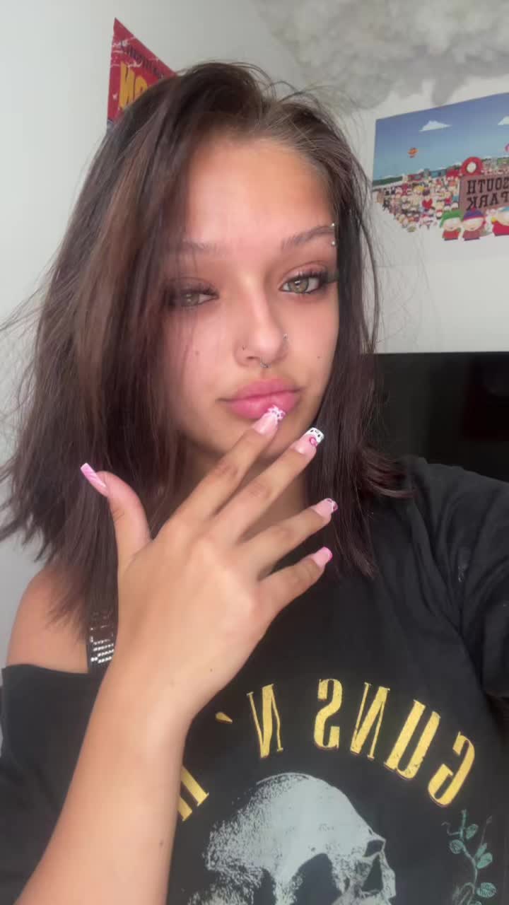 @anna𖣂