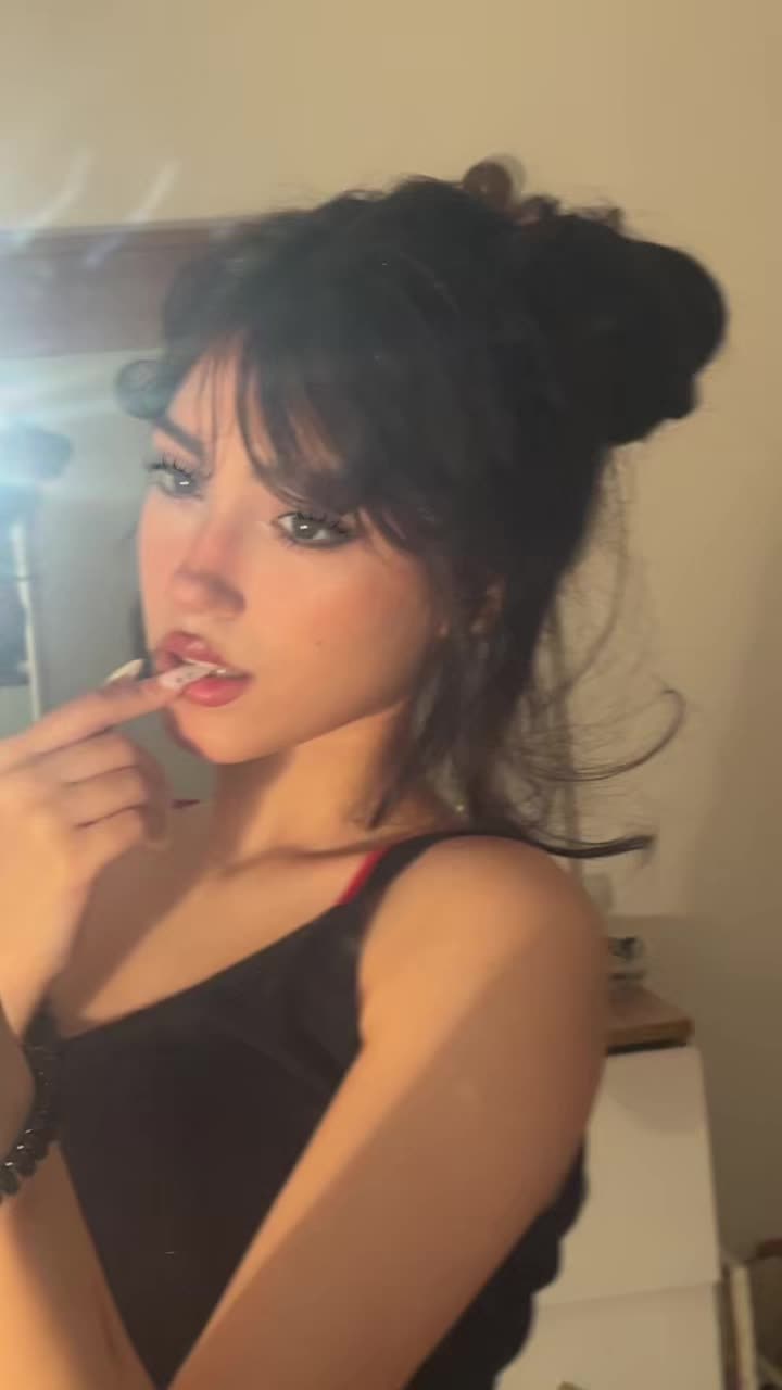 @B👩🏻🦱