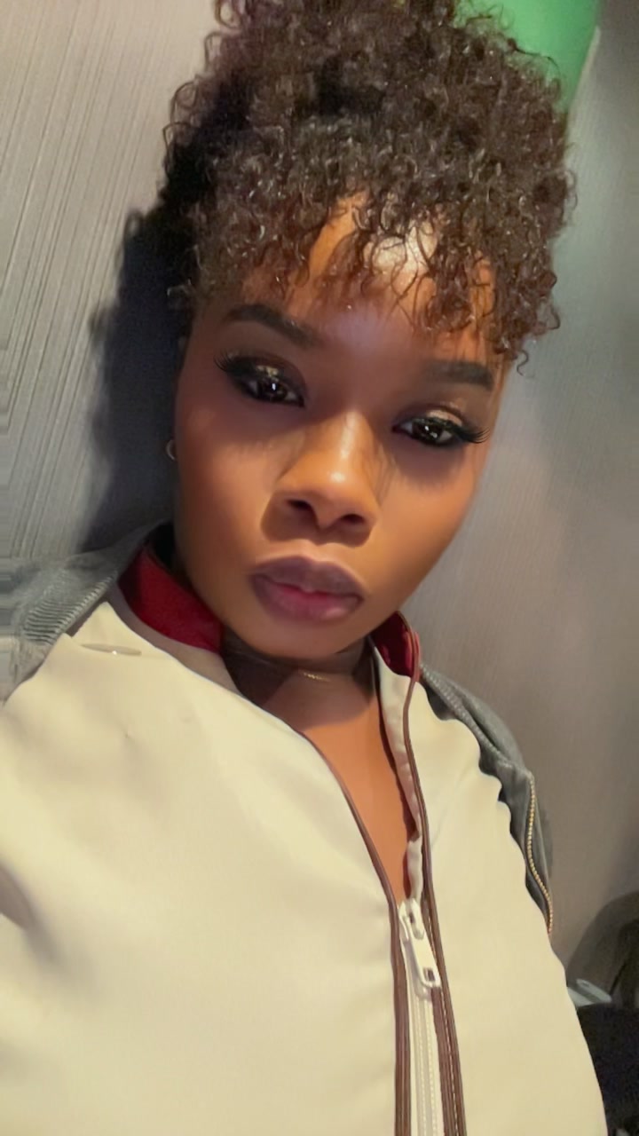 @Royalbadii Yanique