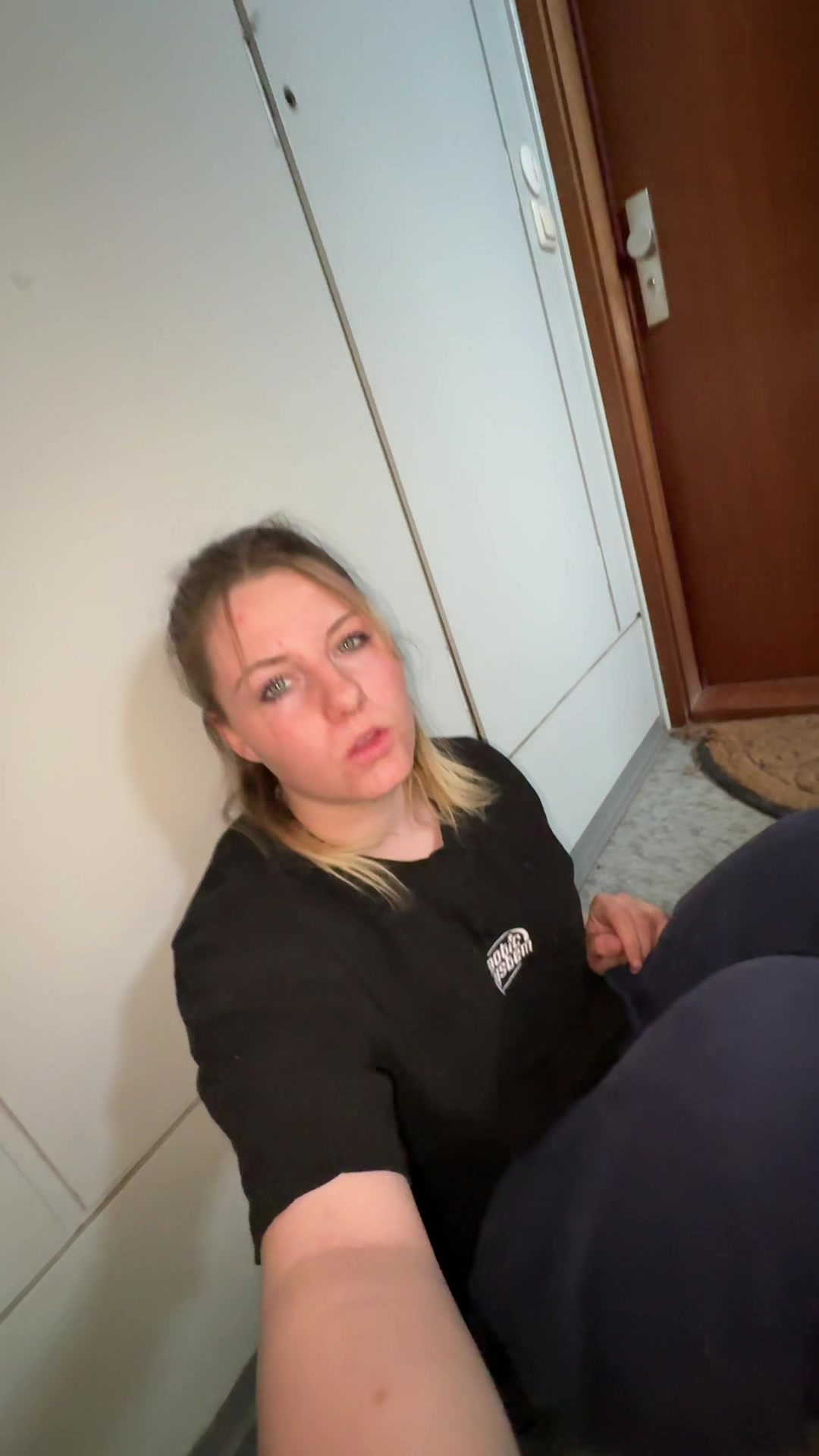 @𝓢𝓪𝓻𝓪🇩🇪