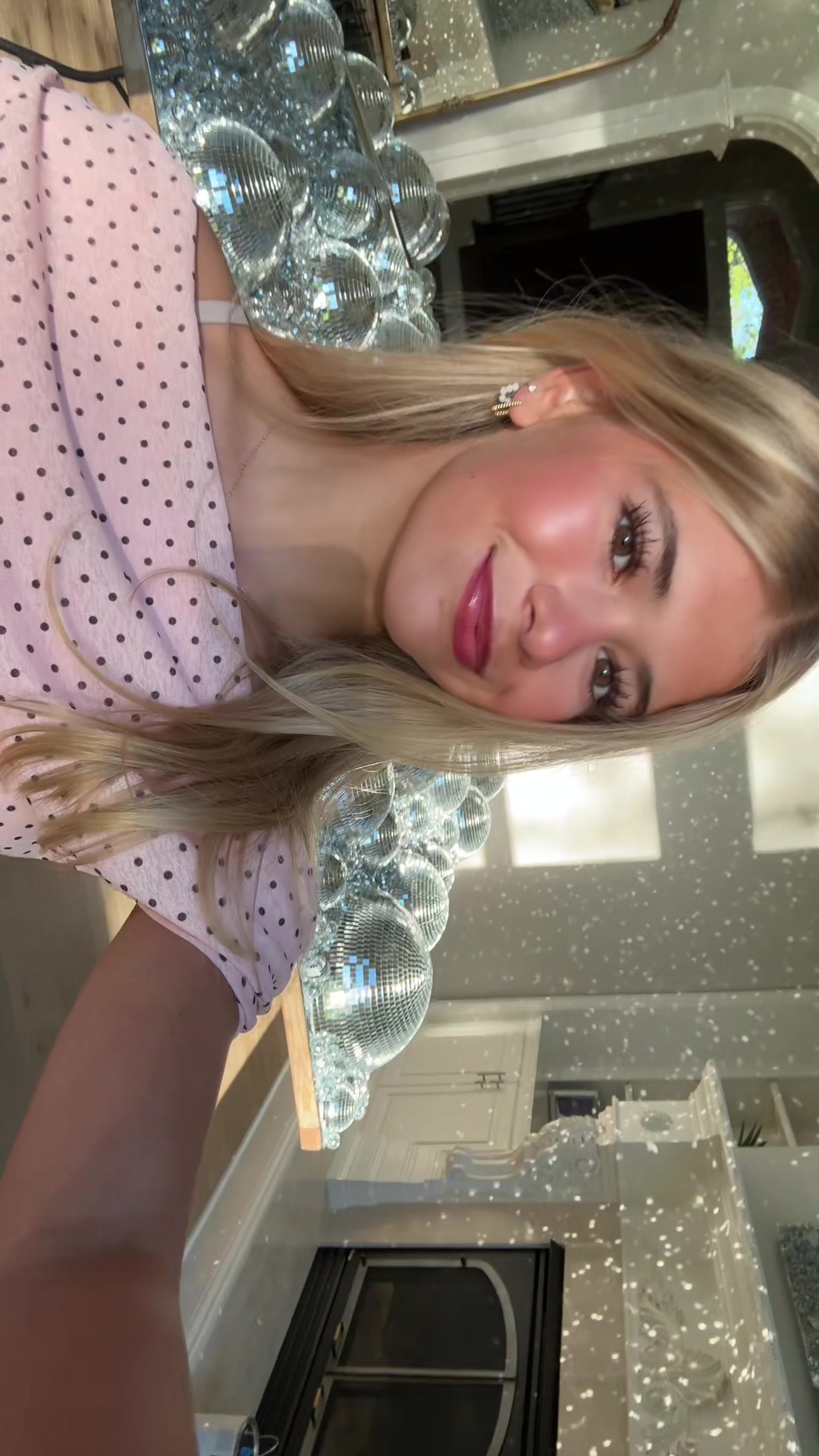 @isabelaug25