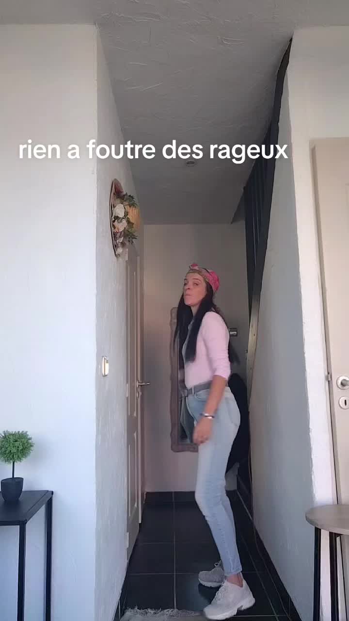 @Sabine