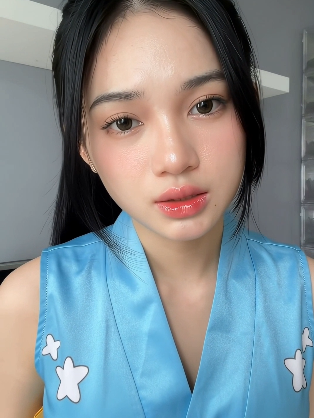 @flora0ne