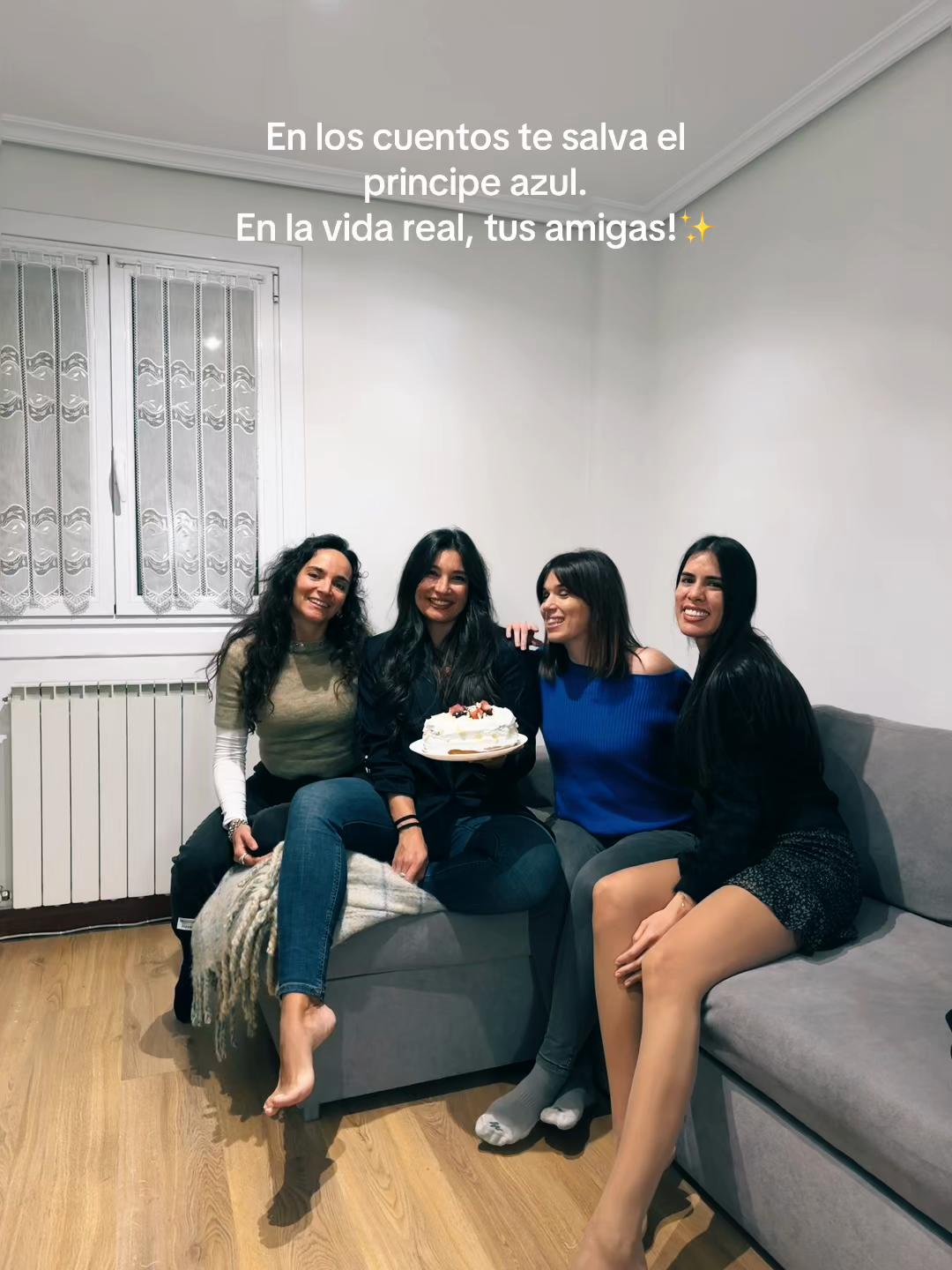 @karinagarciav_