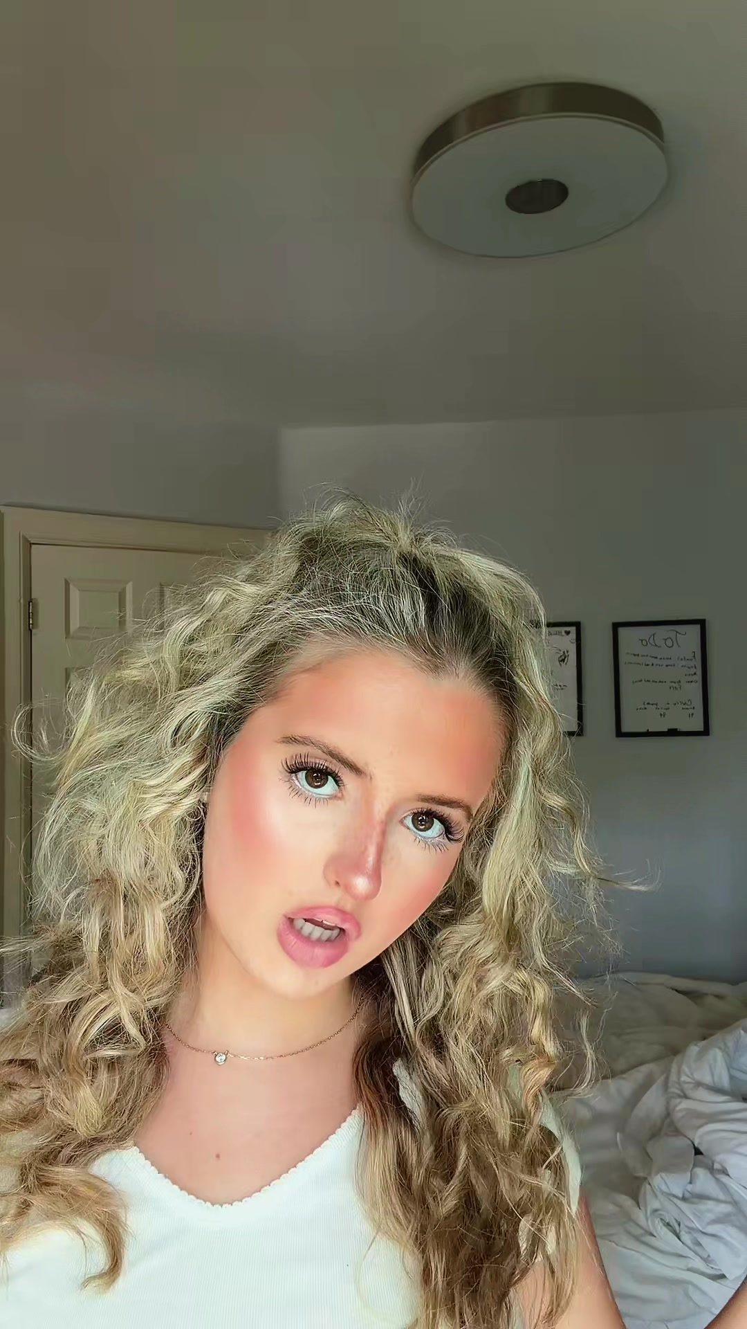 @Claire_johnson88