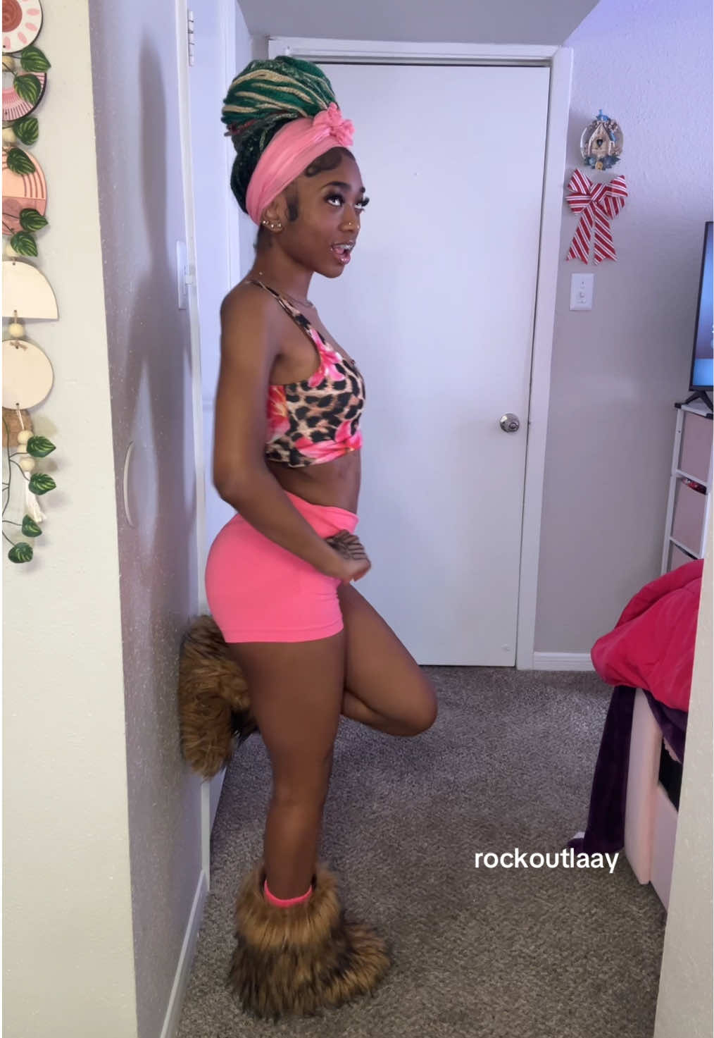 @rockoutlaay
