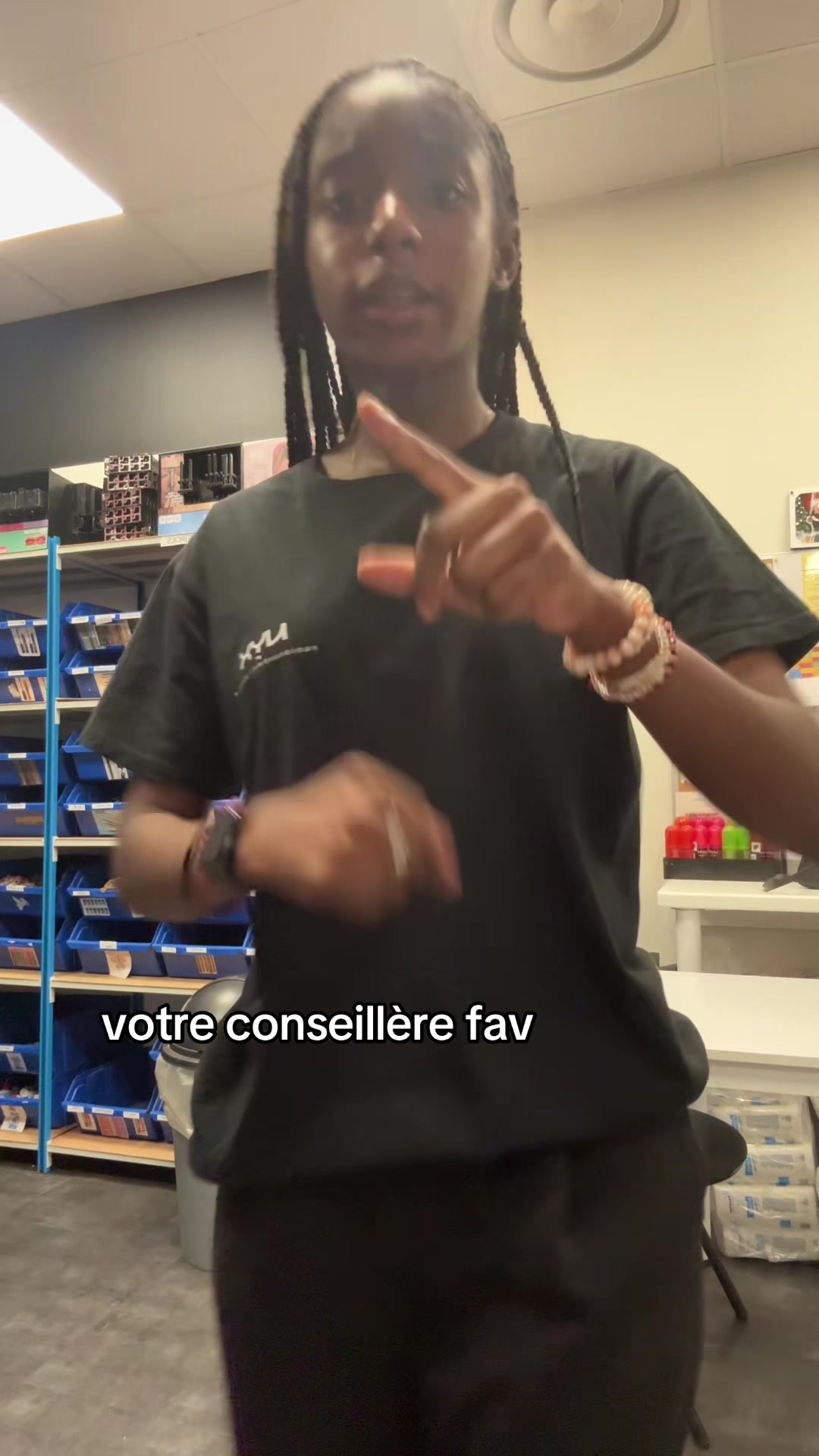 @K A Y.