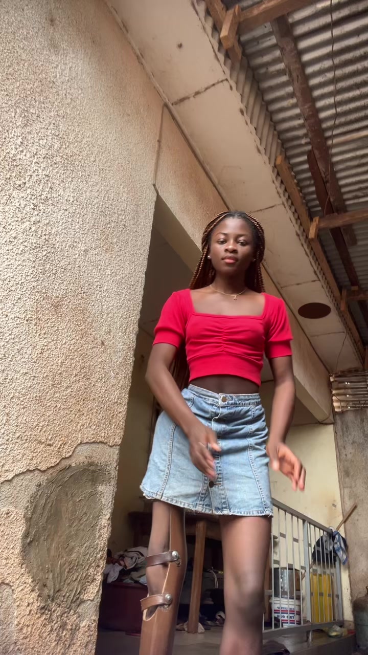 @~{🌸Reine🦋Coulibaly🌸}~