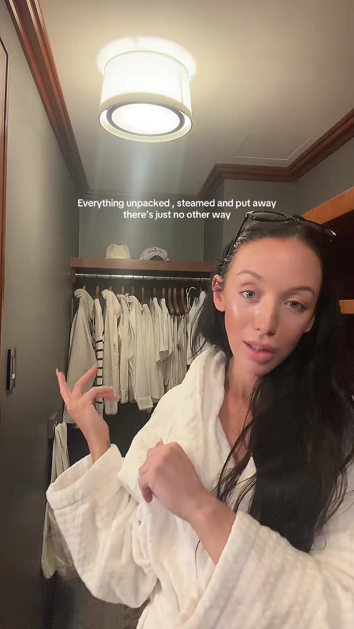 @Chelsealyles