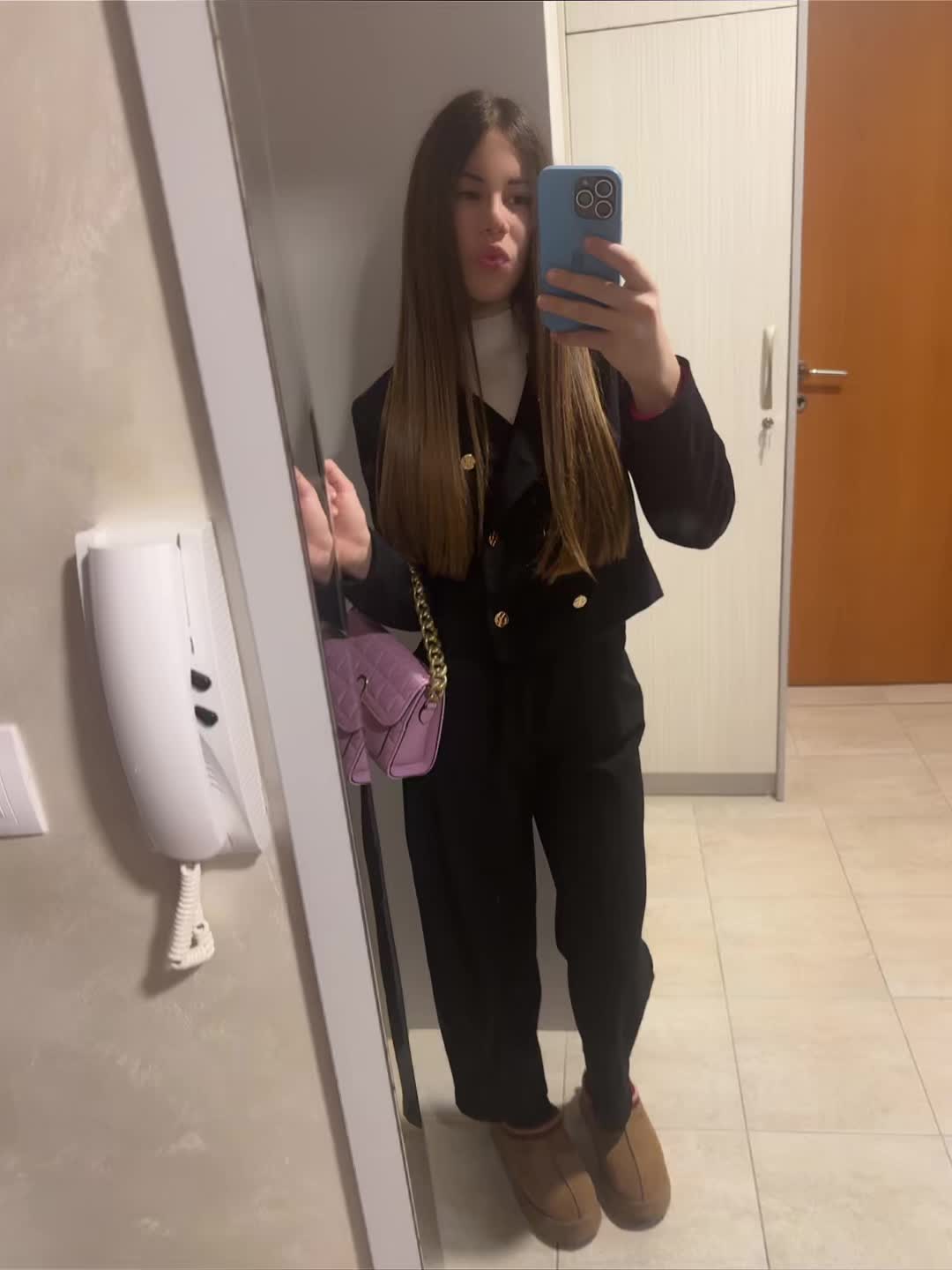 @Saraa
