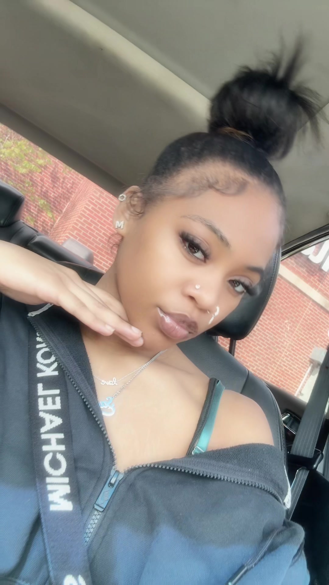 @pr3ttyfacee_m