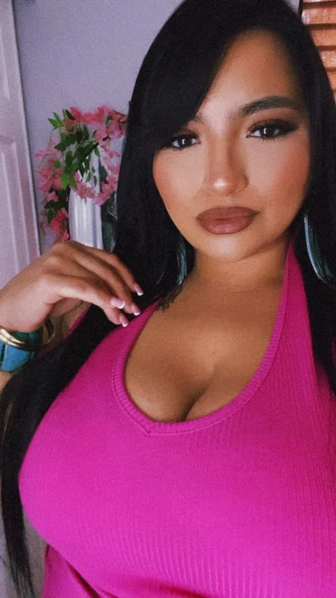 @Curvybaybee93