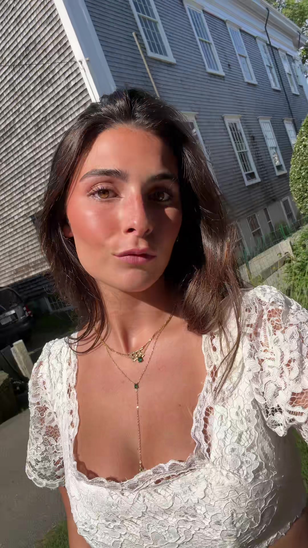 @lilaggoldd