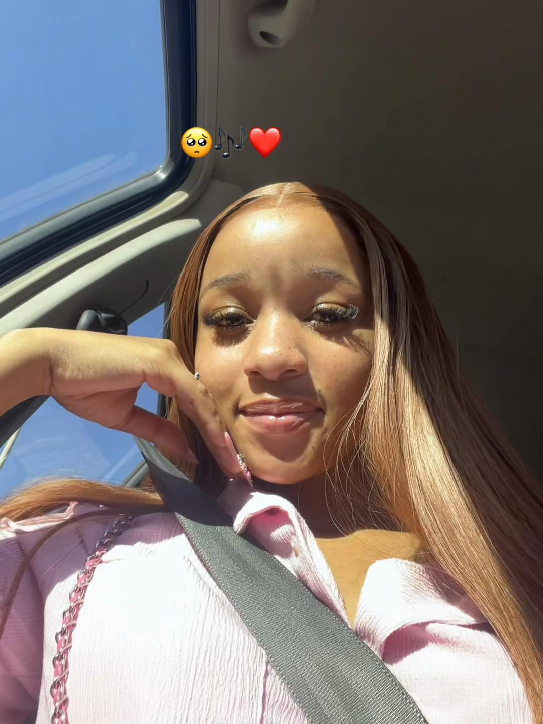 @aisha kamogelo