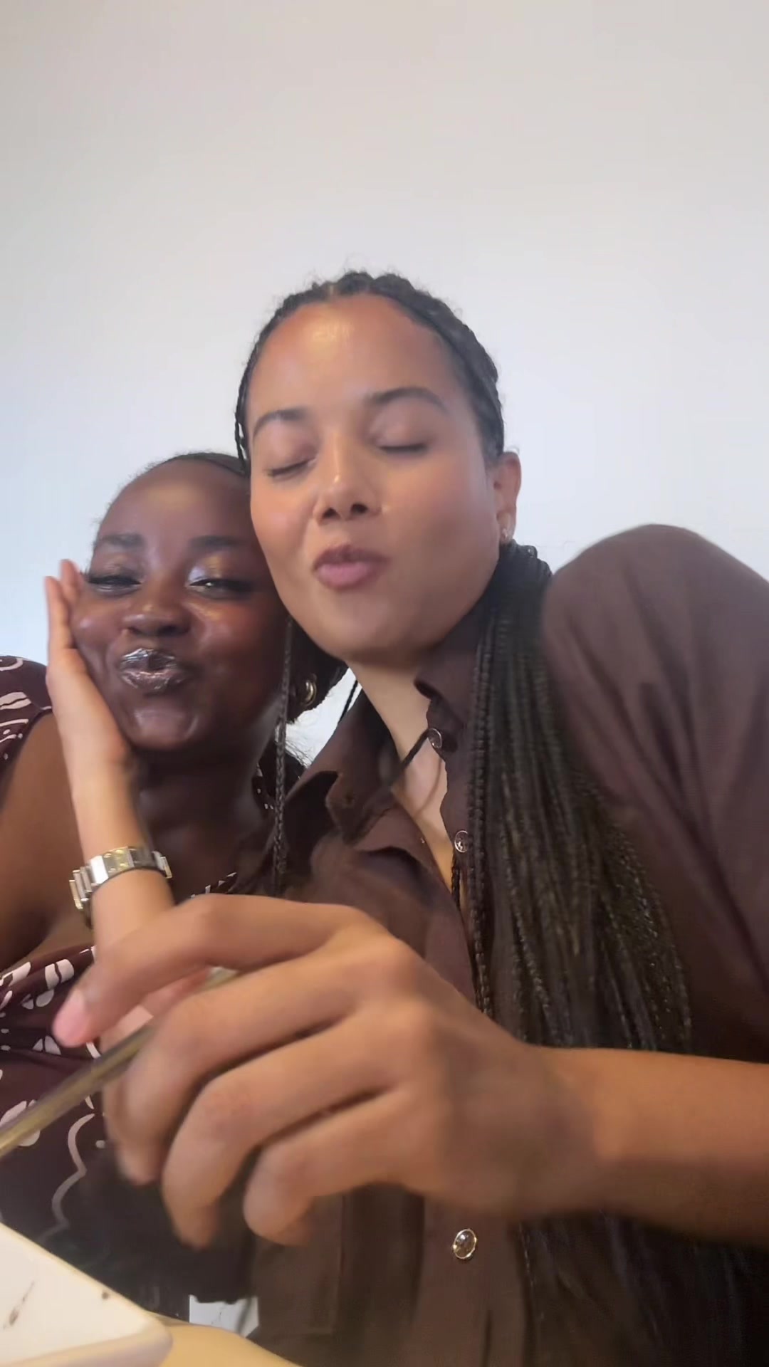 @tneeya 🇨🇲