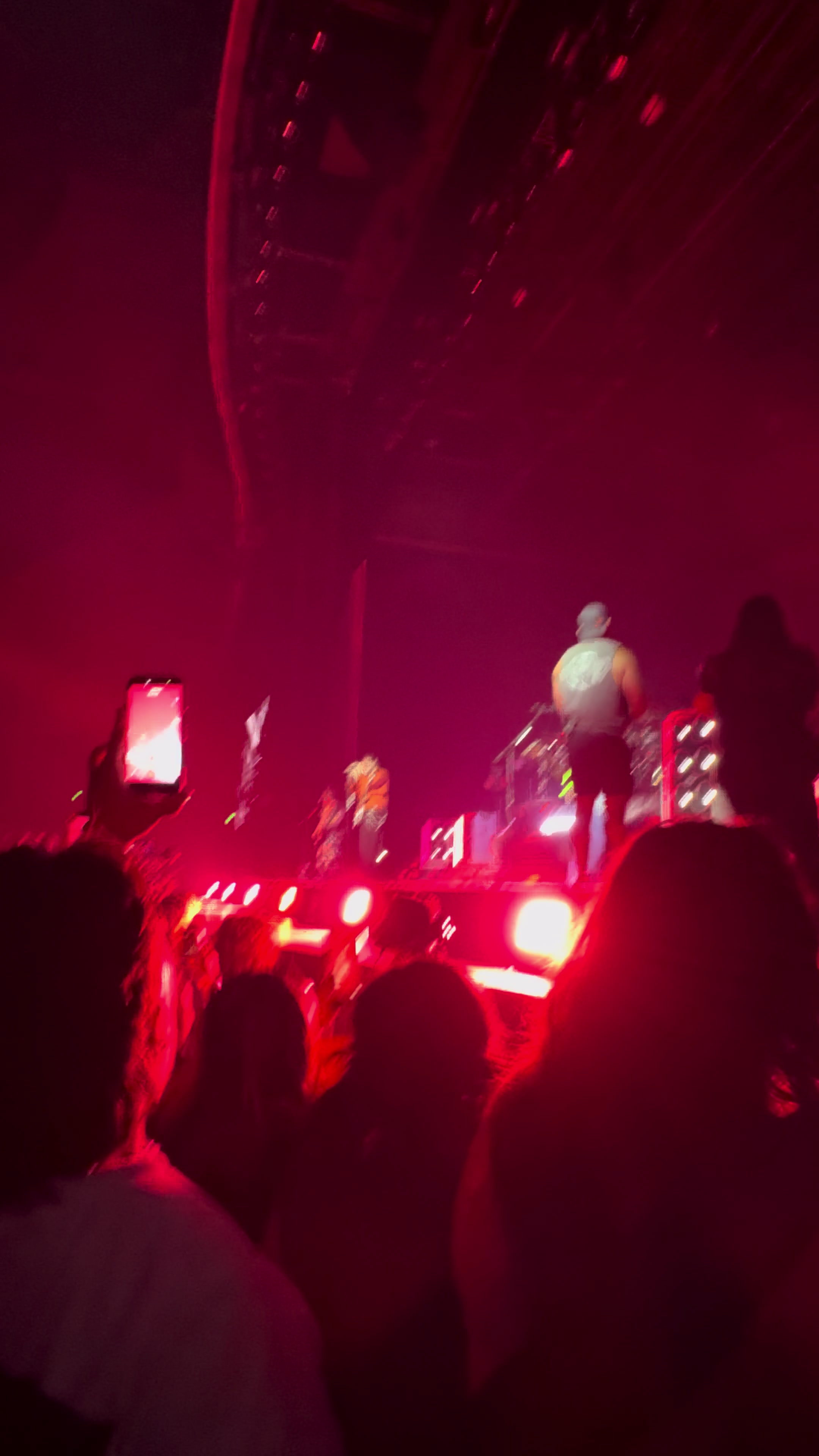 @finn |-/