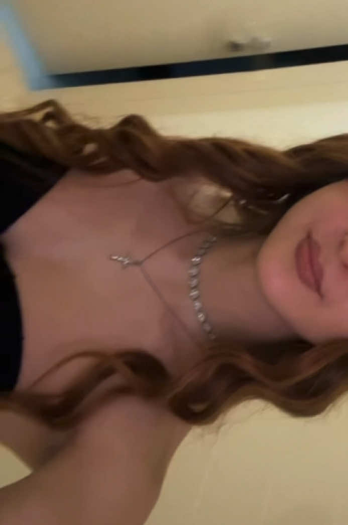 @𝓇𝒶𝒸𝒽𝓎