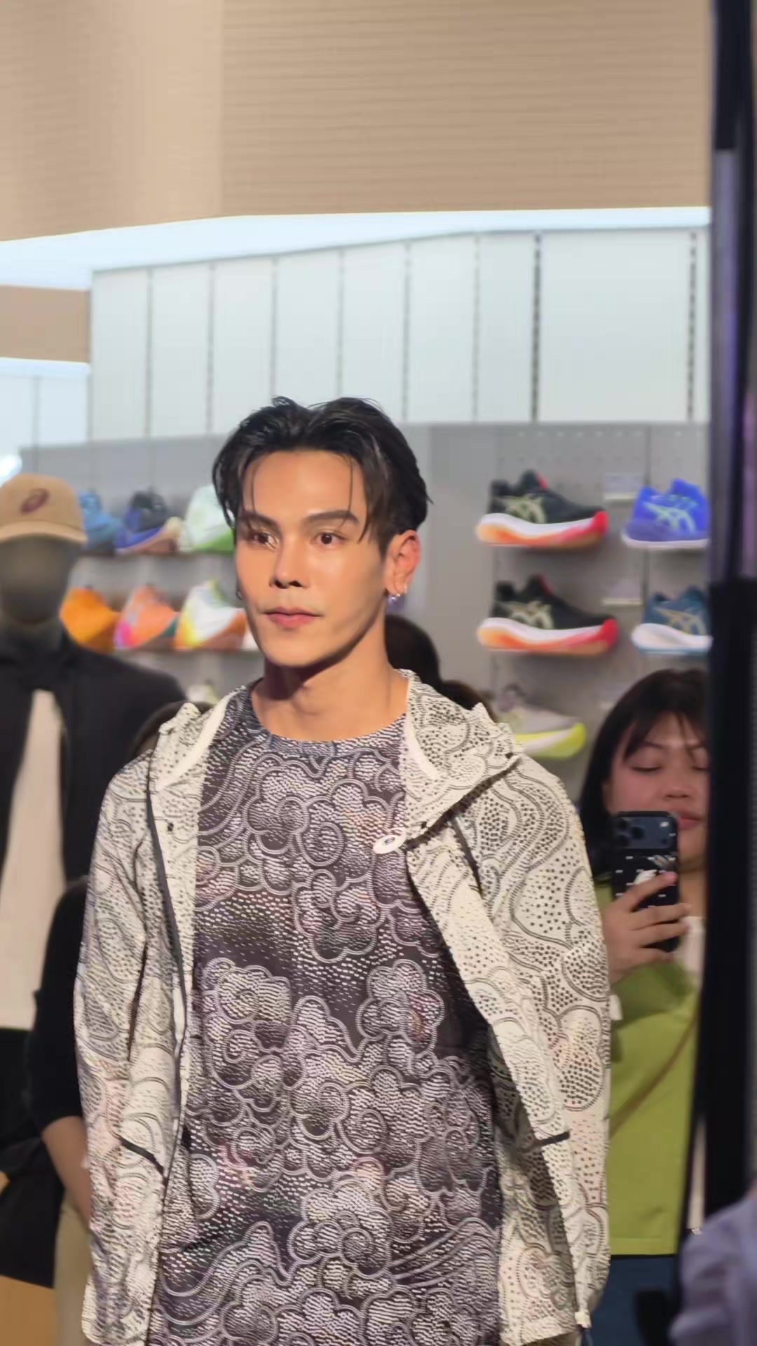@ตอกอจะเป็นหมาแดง