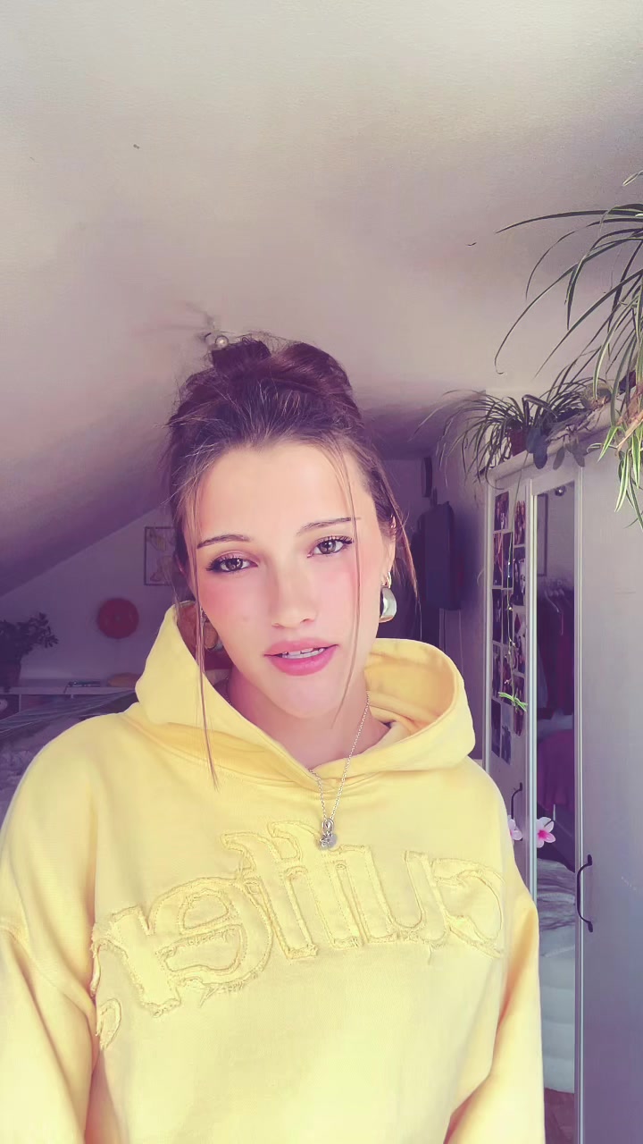 @mariella