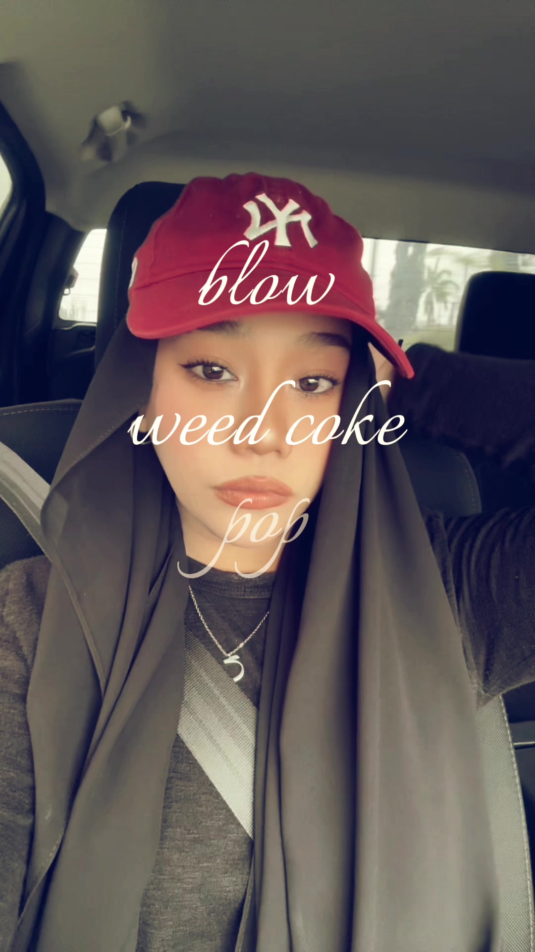 @lookingforhira