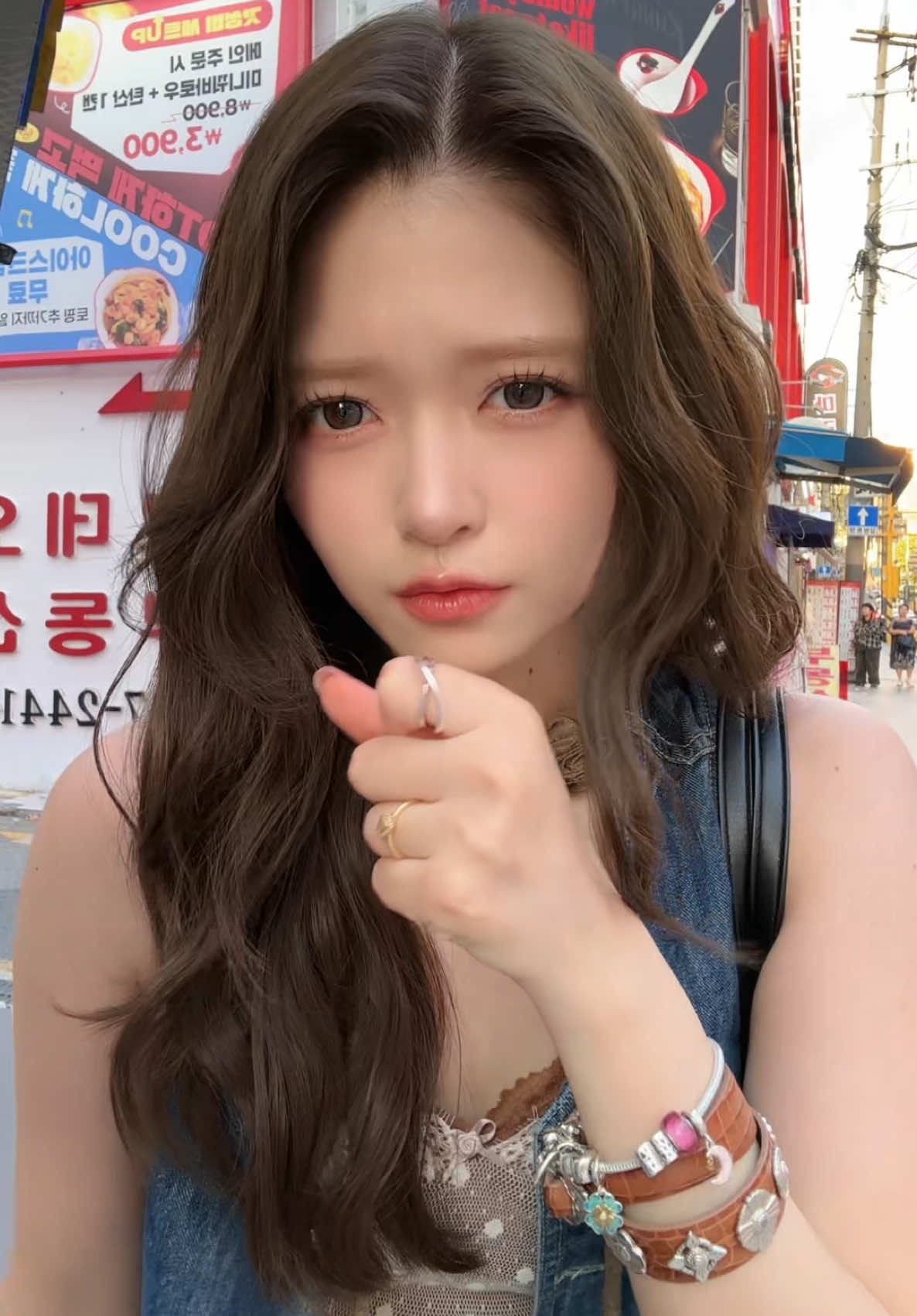 @景井 ひな