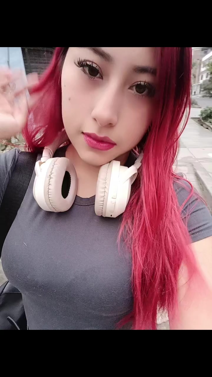 @Aylinn Mila 🍒
