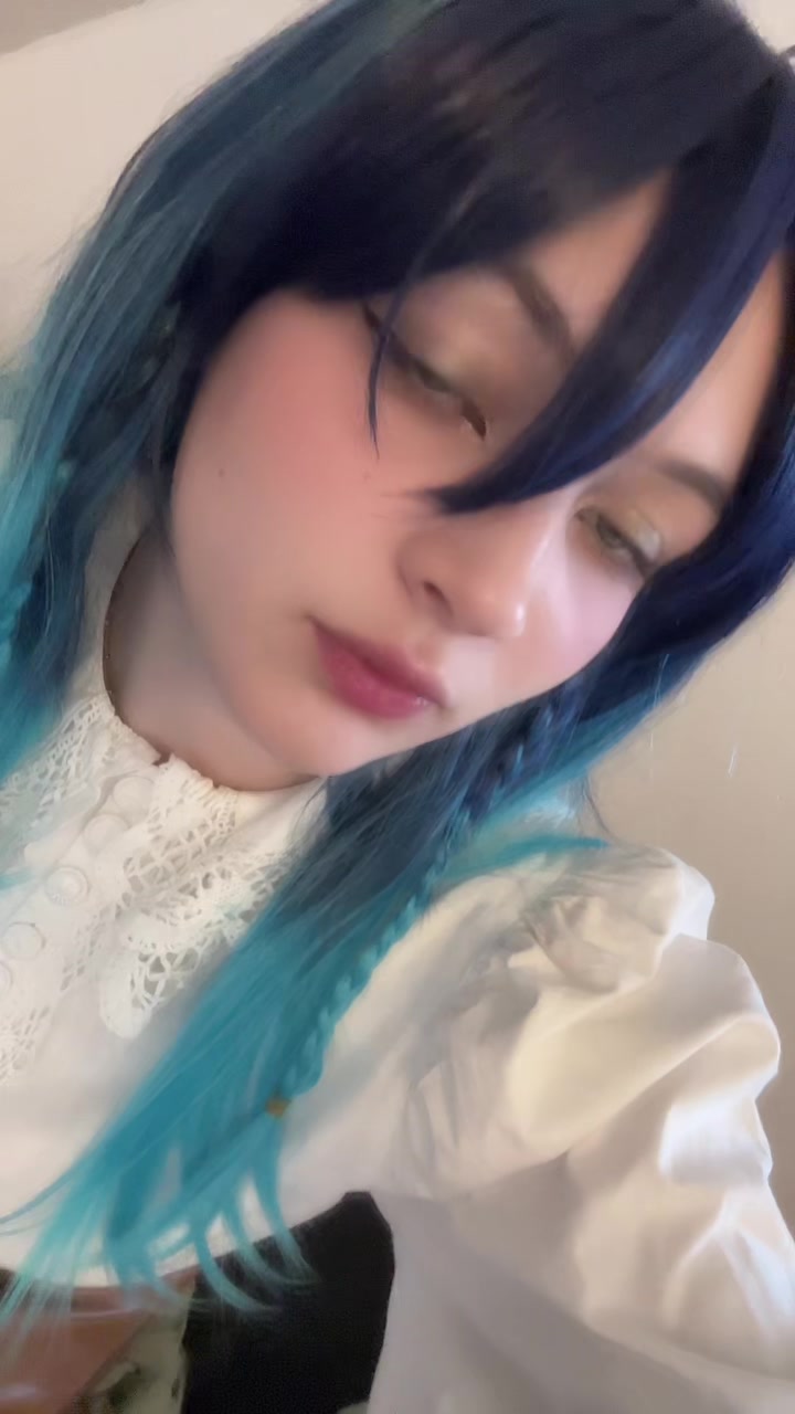 @emmaxcos_