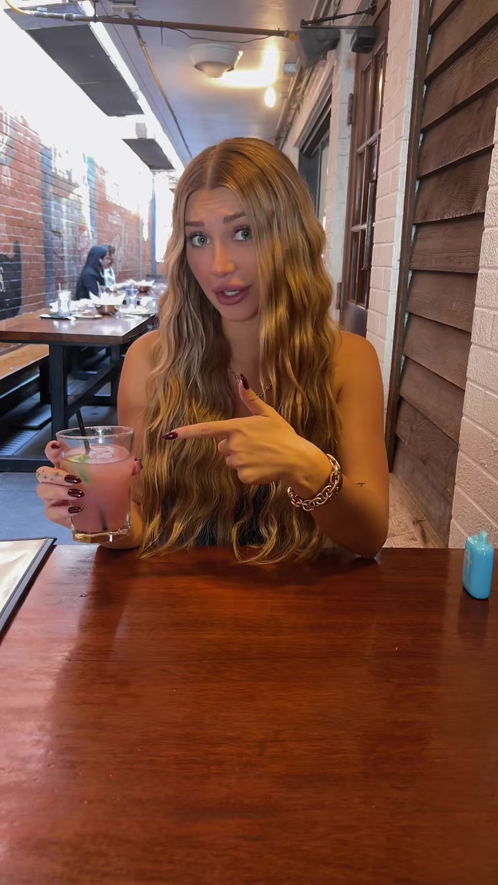 @Ariannabarrett7