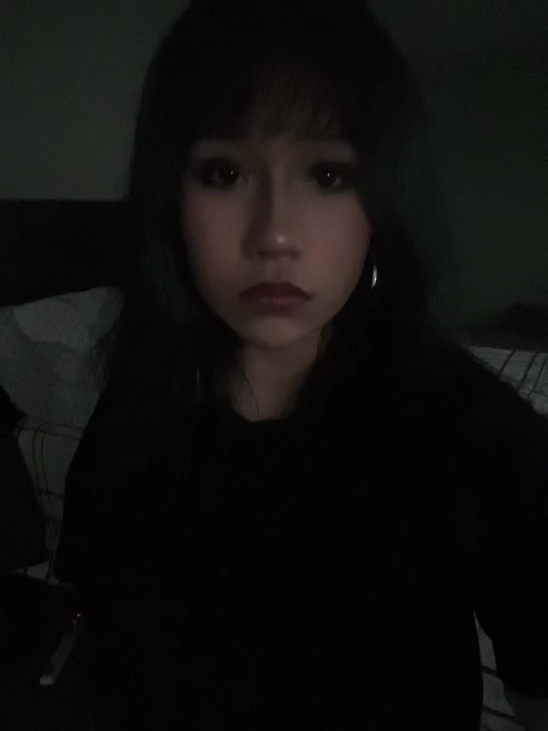 @isa ☮︎