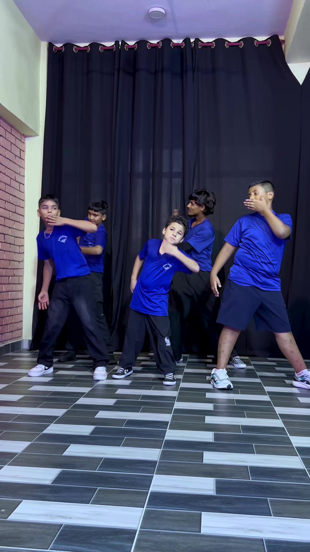 @V dance Studio