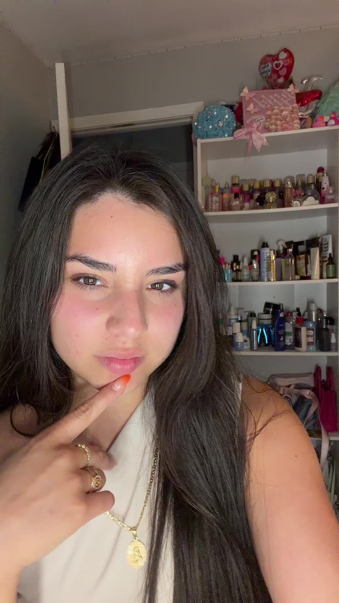 @Janett